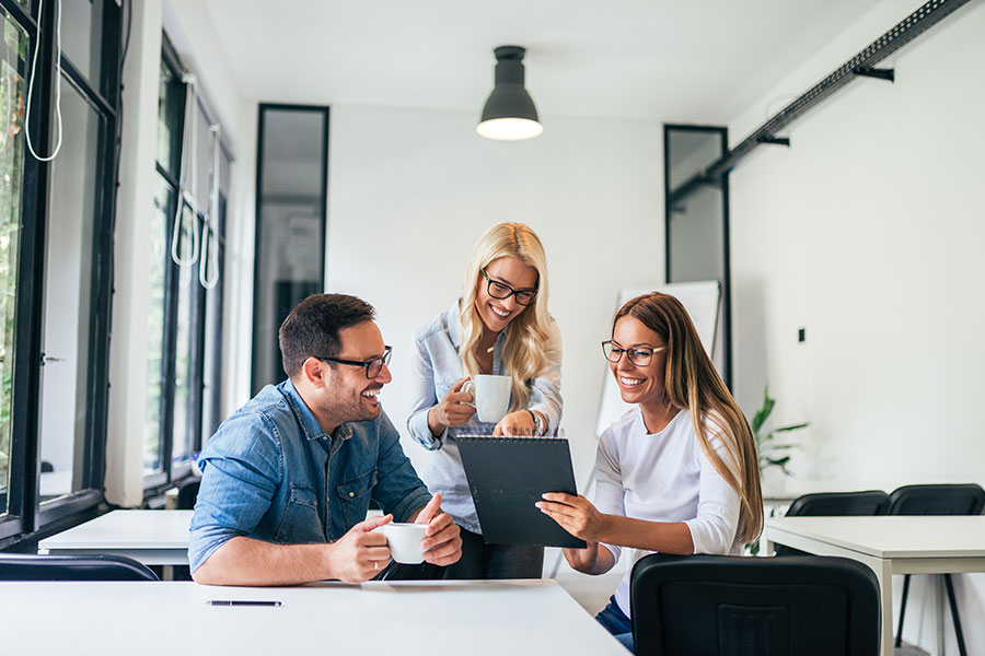 Harnessing the Power of Social Media for Business Growth Harnessing the Power of Social Media for Business Growth